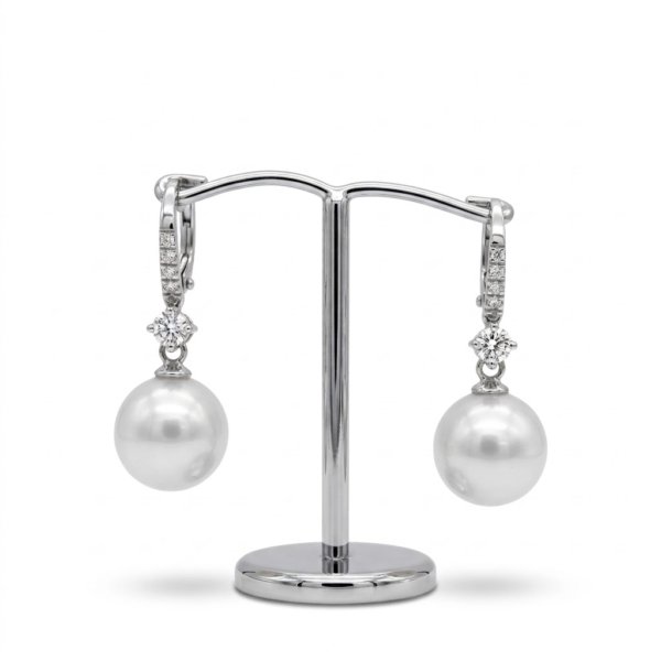 Orecchini perla pendenti in argento 925 e pietre zirconi