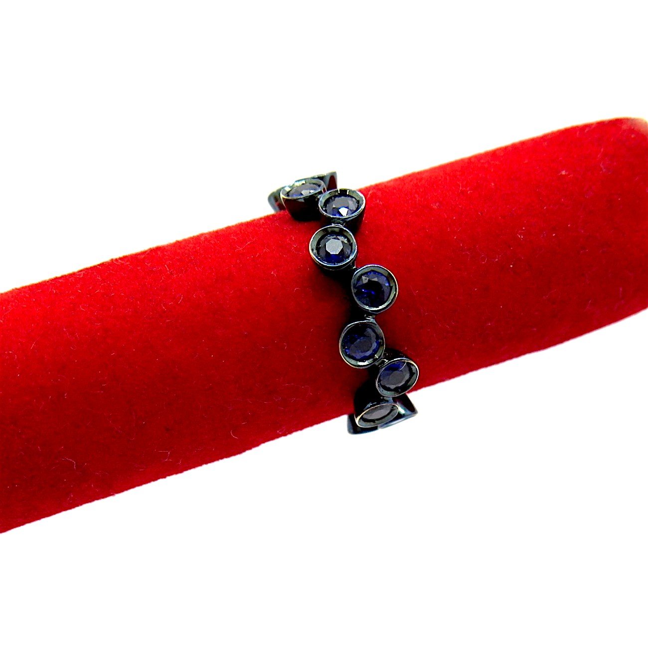 Anello fedina circolare zaffiri blu in oro 18 ct