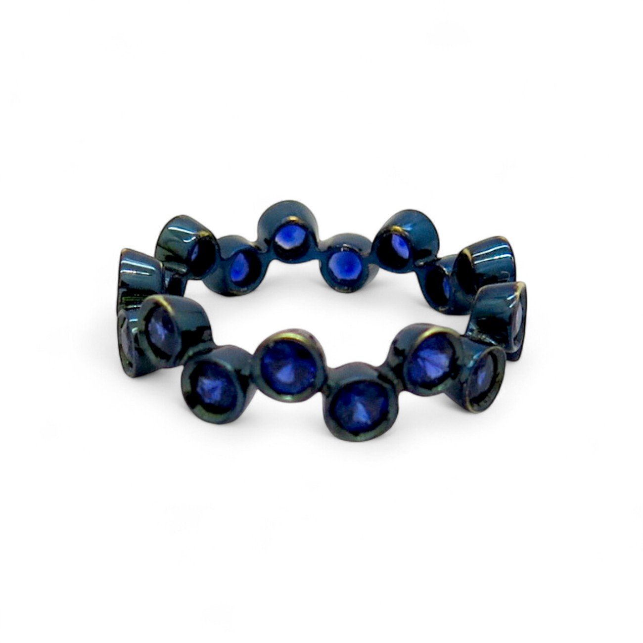 Anello fedina circolare zaffiri blu in oro 18 ct