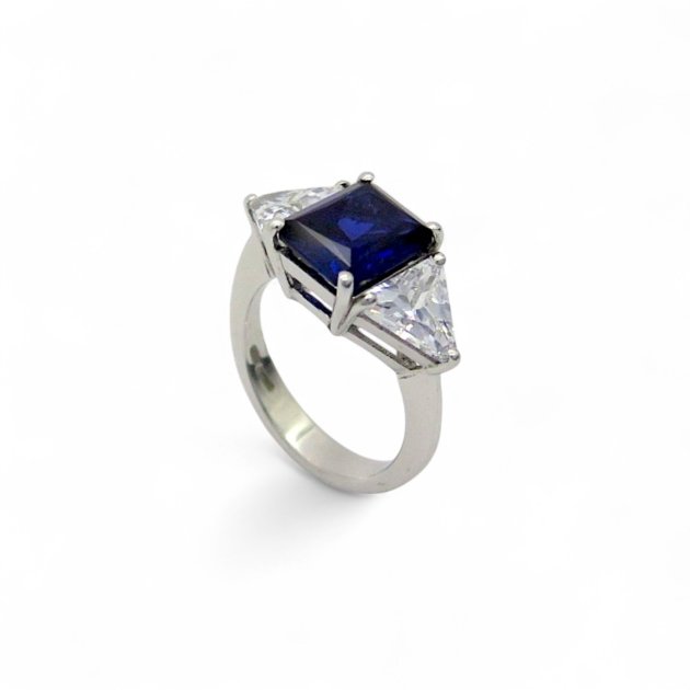 Anello centro blu in argento 925 e pietre triangolare