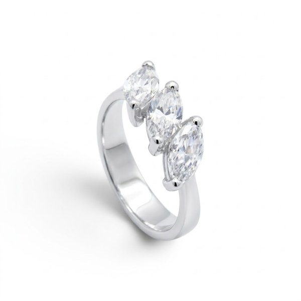 Anello trilogy navette in argento 925