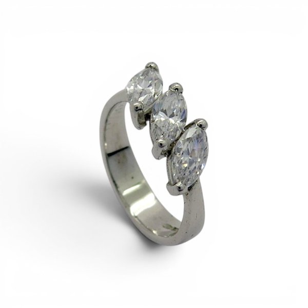 Anello trilogy navette in argento
