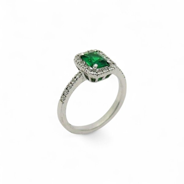 Anello centro verde color smeraldo in argento 925