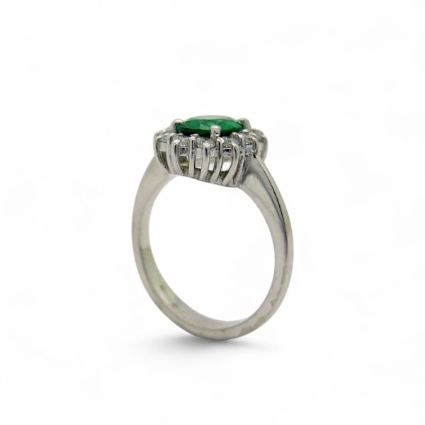 Anello contorno centro verde argento 925 