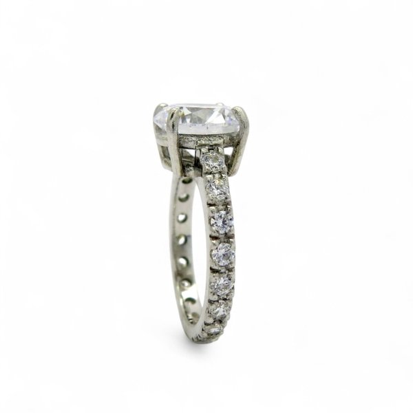 Anello solitario grande centro in argento 925