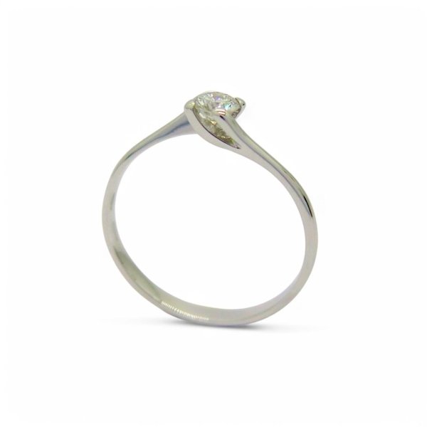 Anello solitario oro e diamante naturale