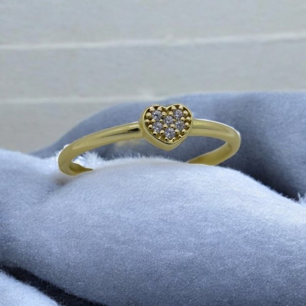 Anello cuore in oro giallo 18 ct