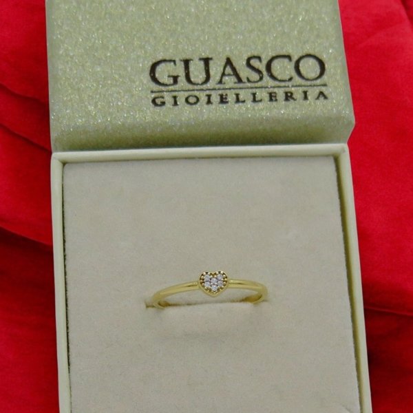 Anello cuore in oro giallo 18 ct