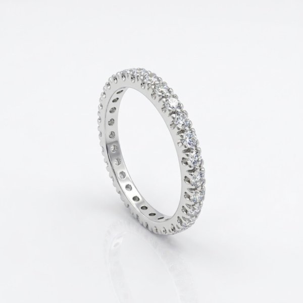 Anello eternity circolare in oro bianco e zirconi cubici