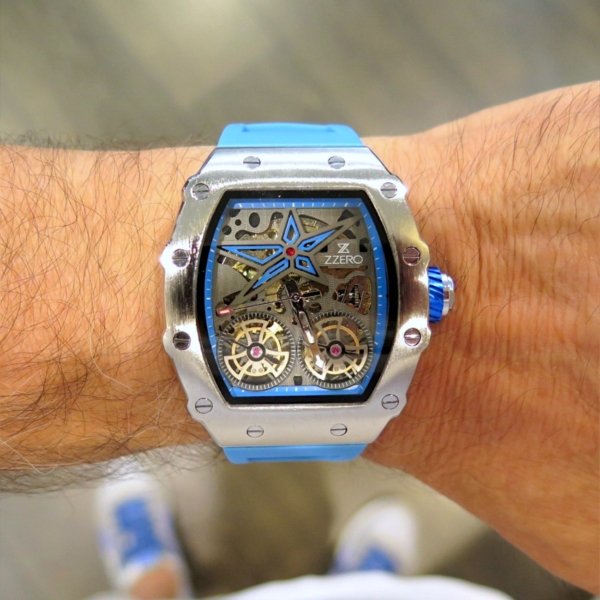 Orologio automatico cassa tonneau zzero