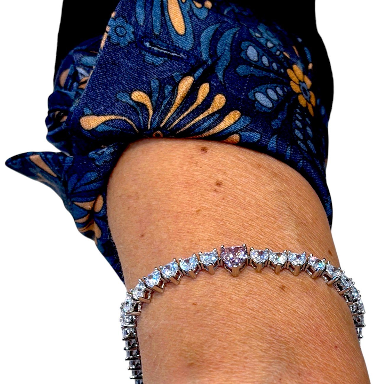 Bracciale tennis cuori rosa il centro argento 925