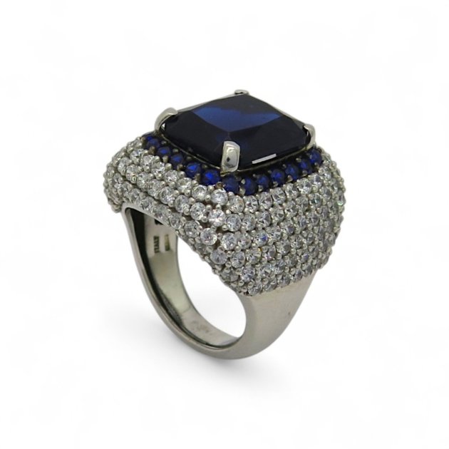 Anello pavè centro blu vistoso in argento 925