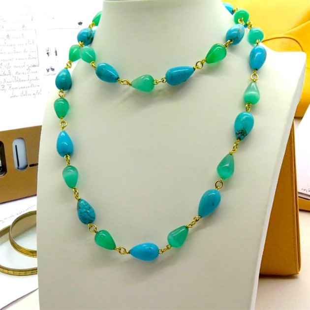 Collana lunga goccia occhio di gatto verde acqua e howlite Sovrani