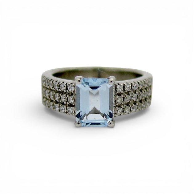Anello fascia topazio azzurro in argento 925 artigianale