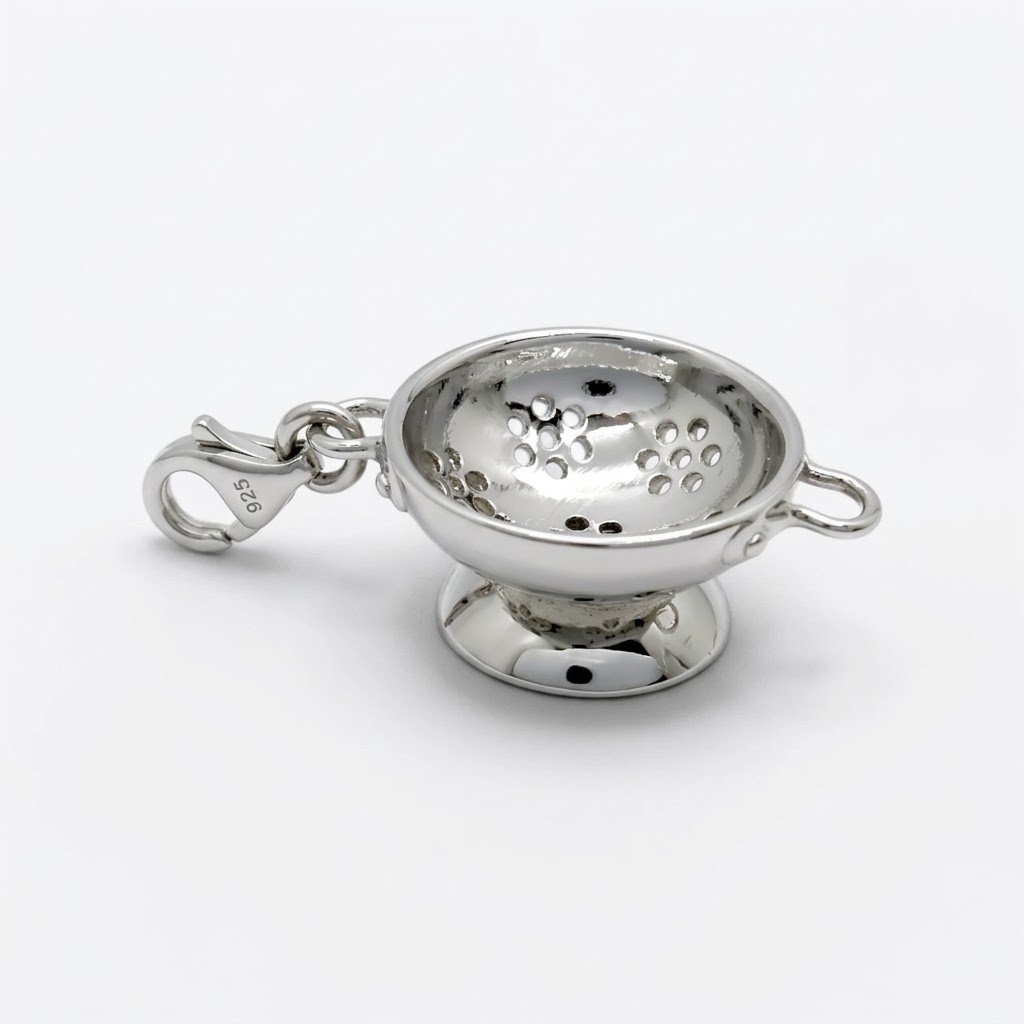 Ciondolo charms scolapasta in argento 925