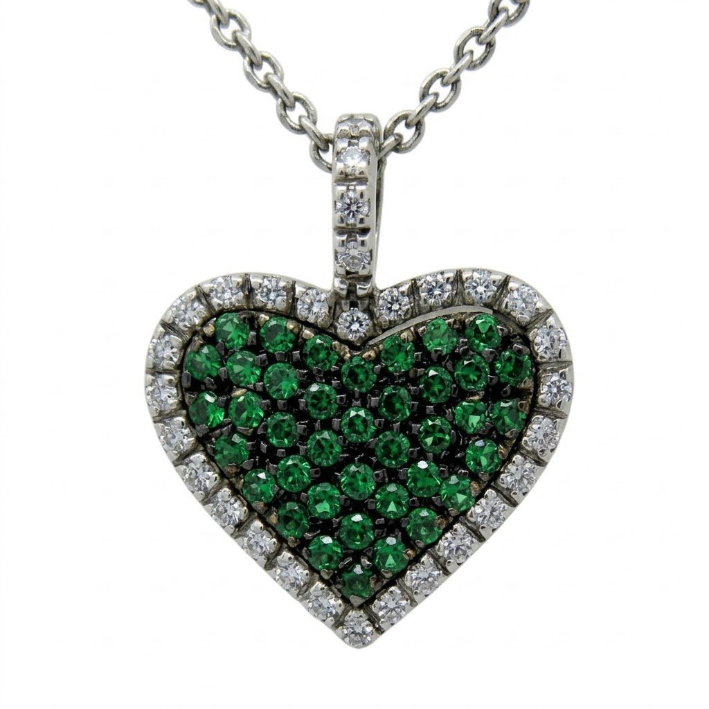 Ciondolo-cuore-verde-artigianale-in-argento