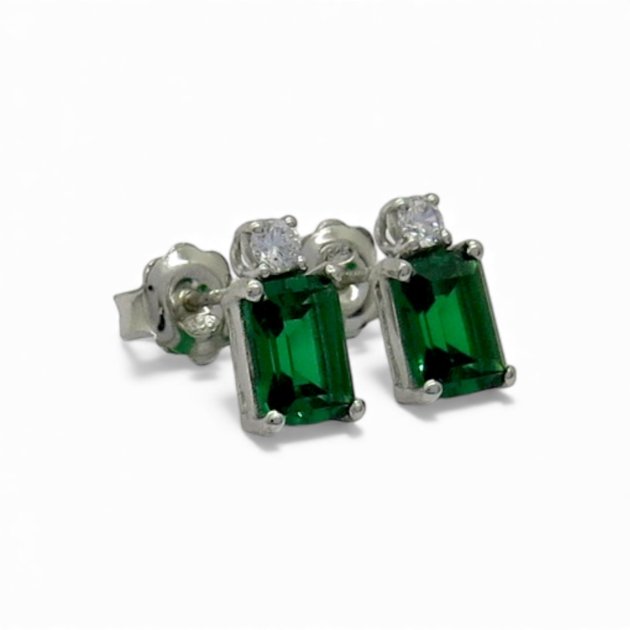Orecchini pietra verde e punto luce in argento 925
