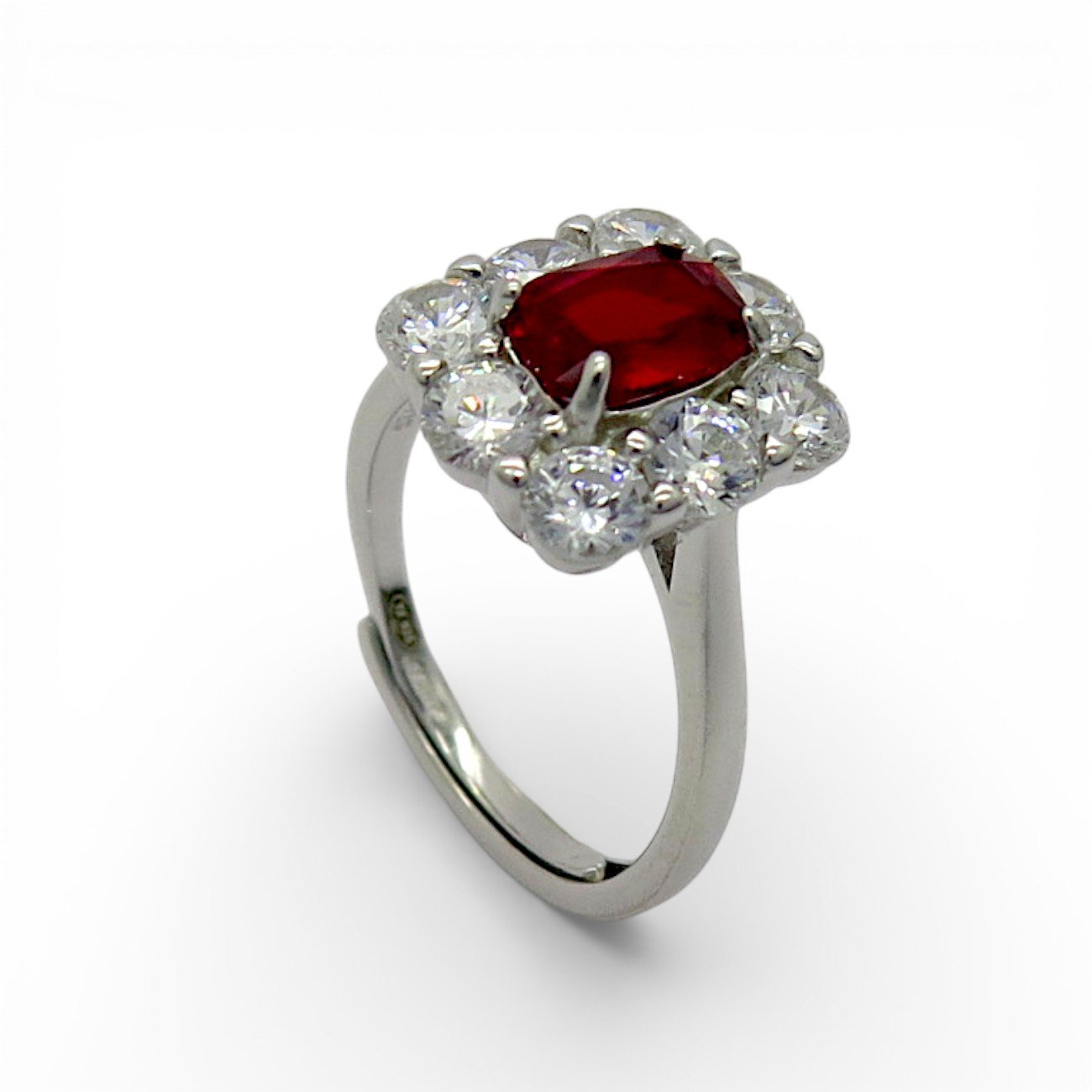 Anello Sovrani centro rosso contorno