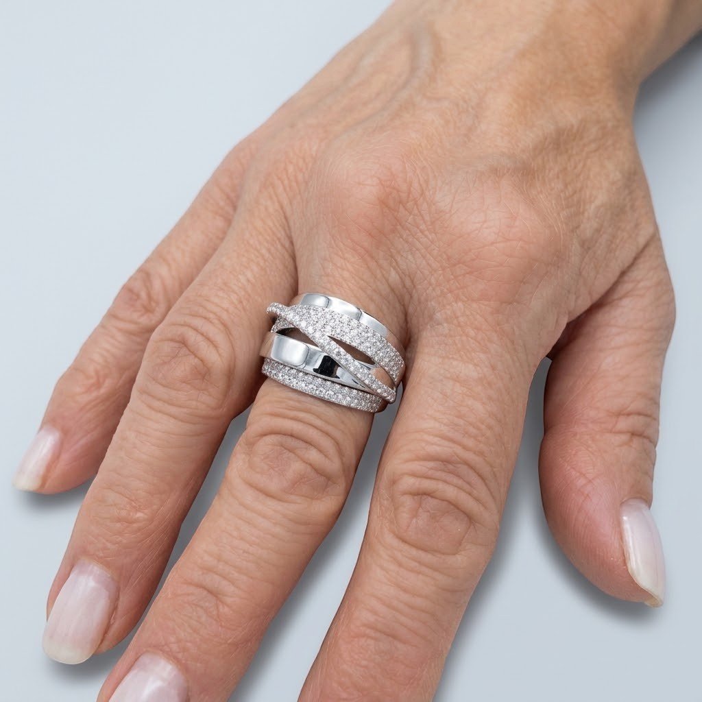 Anello fascione elegante argento e zirconi cubici Venerio Argento